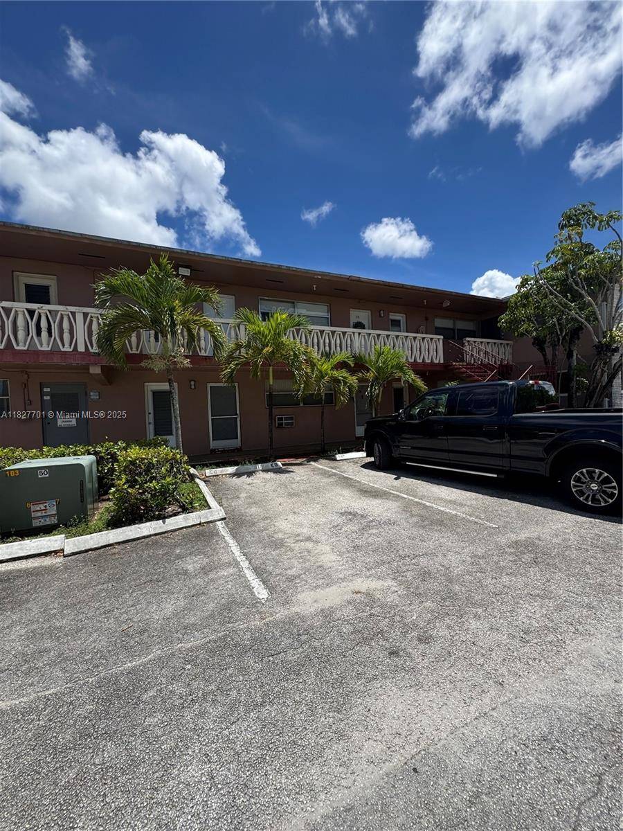 270 NE 191st St #108, Miami, FL 33179