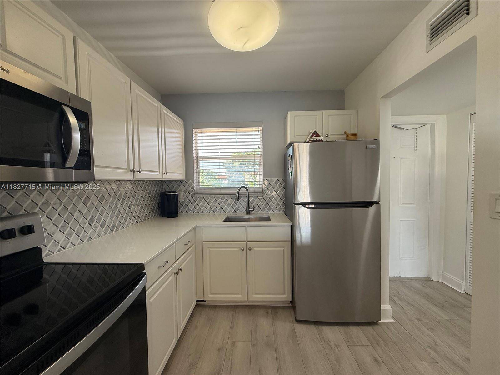 Sunrise, FL 33322,8880 Sunrise Lakes Blvd #307