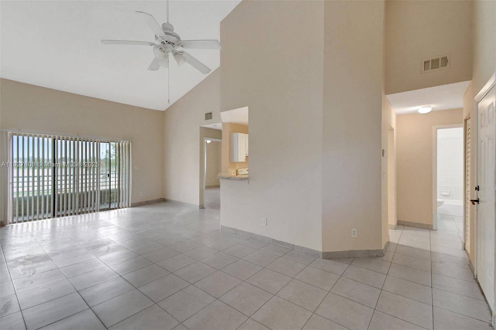Oakland Park, FL 33309,3453 NW 44th St #202