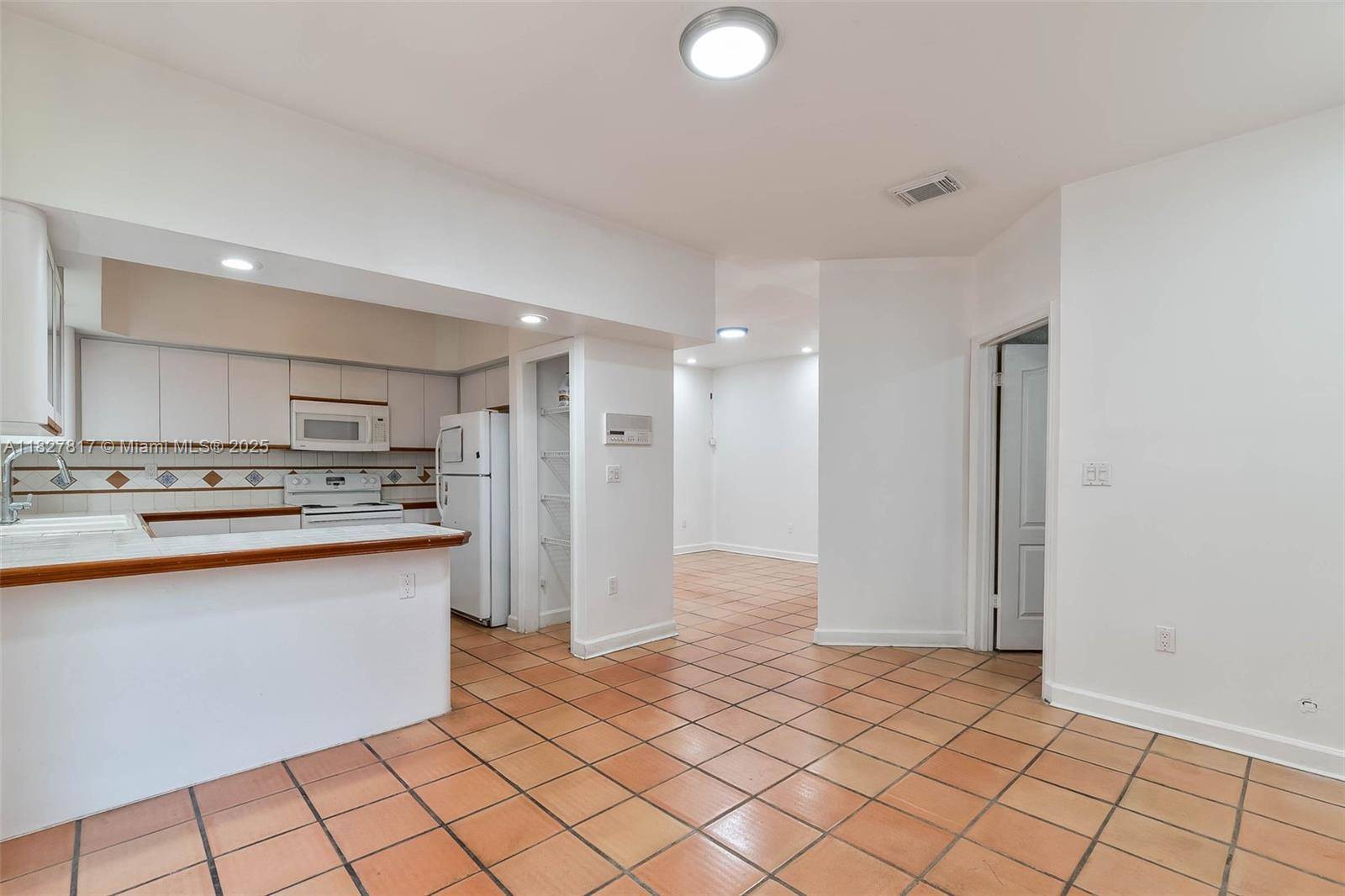 Miami, FL 33133,3136 Virginia St