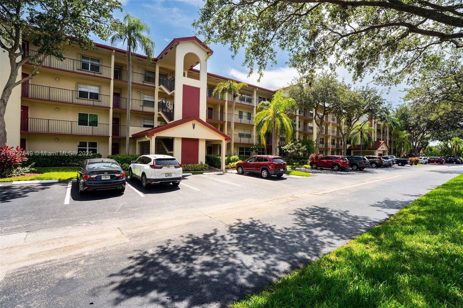 Pembroke Pines, FL 33027,1000 SW 128th Ter #312V