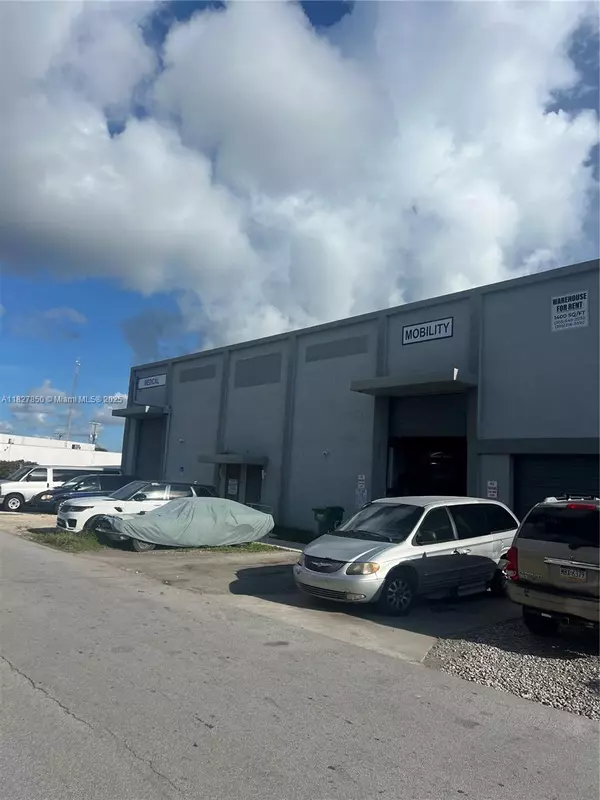 1885 NE 149th St, North Miami, FL 33181
