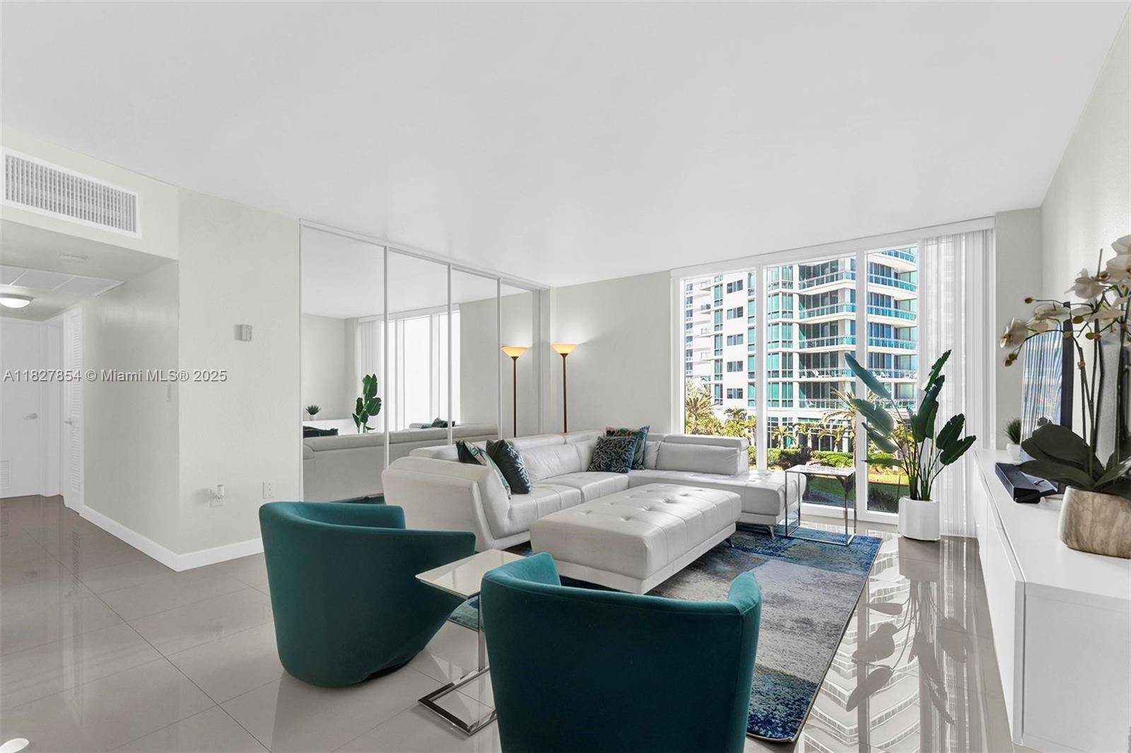 Bal Harbour, FL 33154,10275 Collins Ave #406