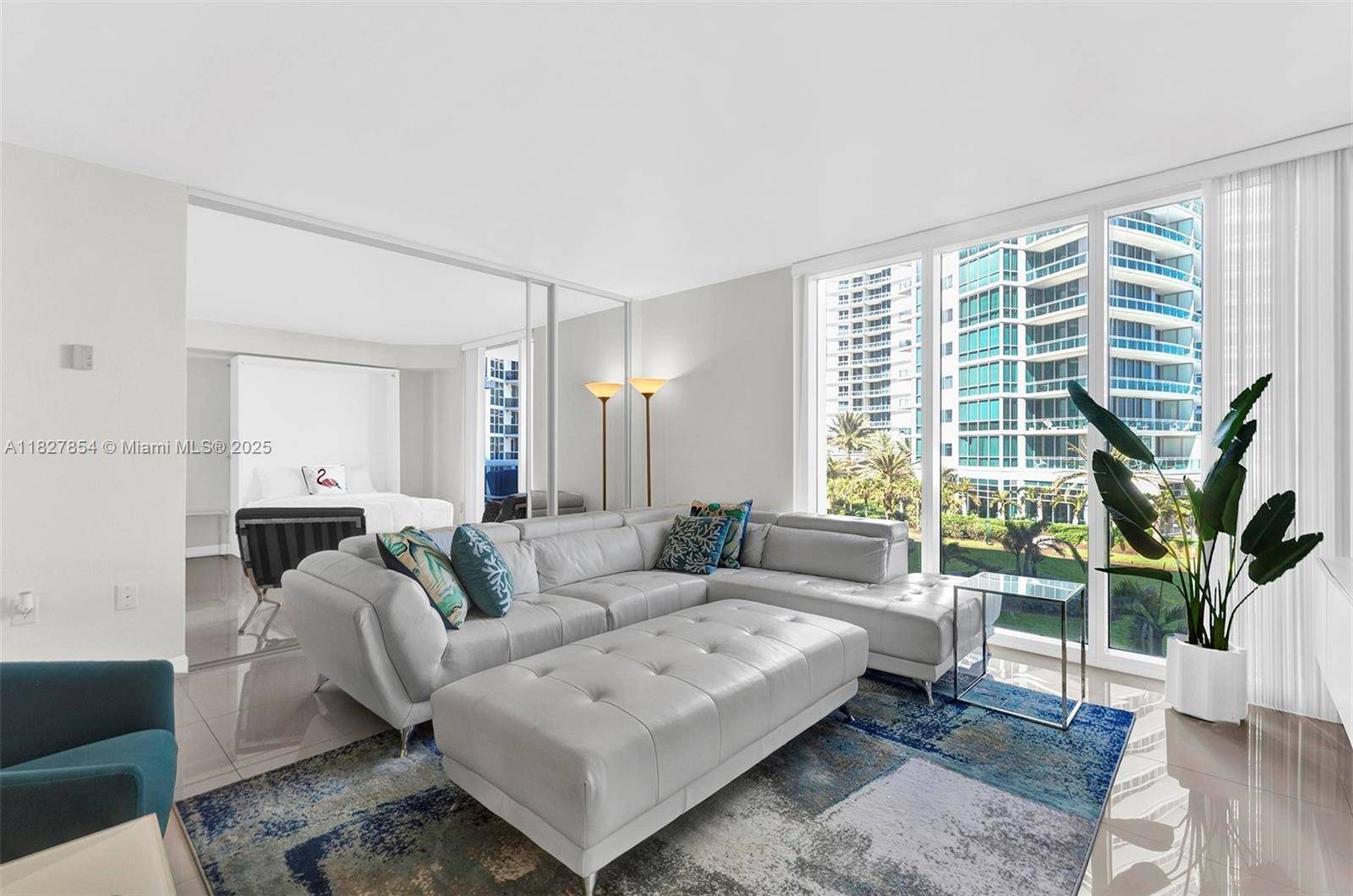 Bal Harbour, FL 33154,10275 Collins Ave #406
