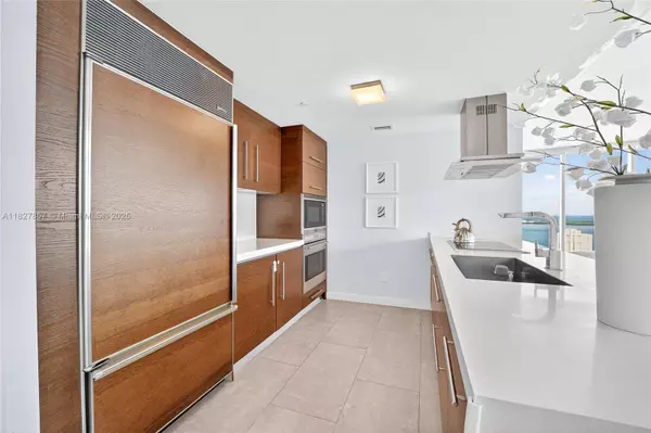 Miami, FL 33131,495 Brickell Ave #3901