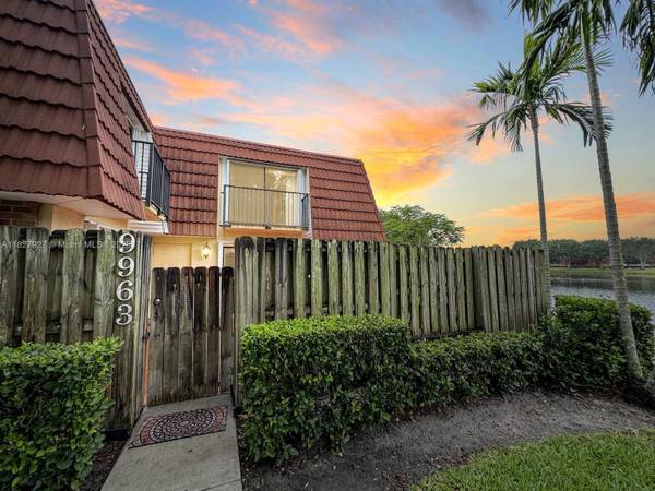 9963 NW 6th Ct, Plantation, FL 33324