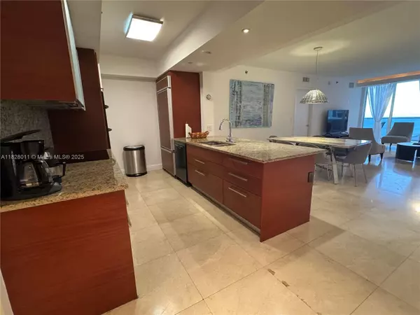 Hallandale Beach, FL 33009,1830 S Ocean Drive #1404