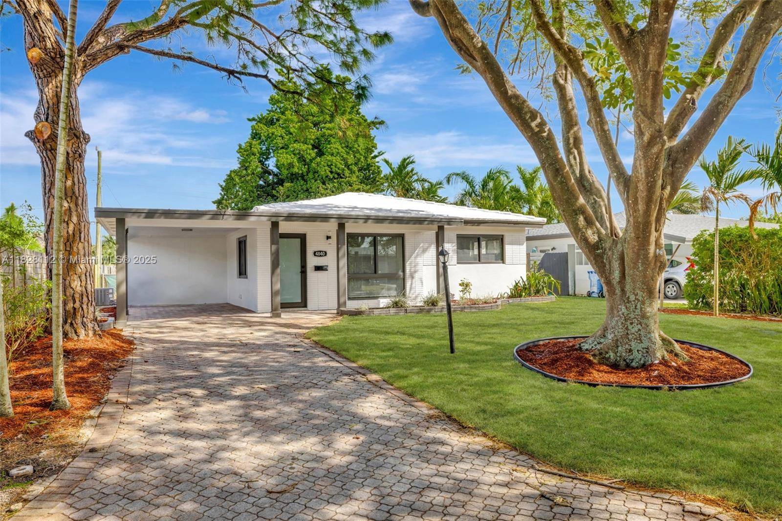 Oakland Park, FL 33334,4840 NE 5th Ave