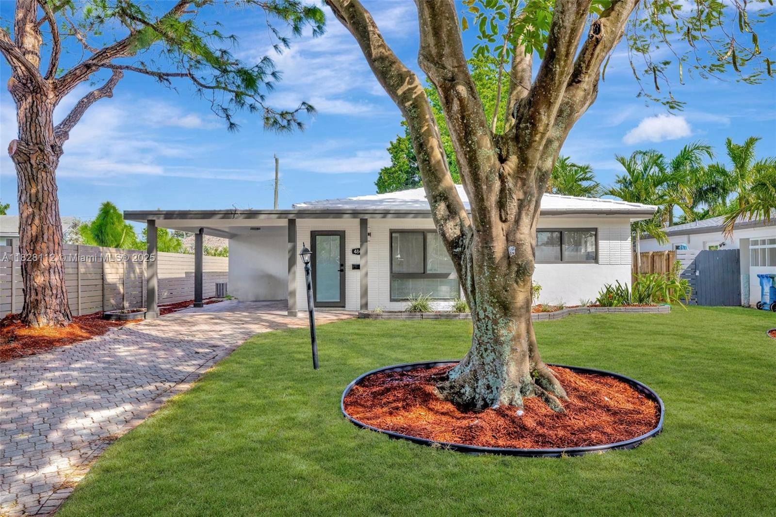 Oakland Park, FL 33334,4840 NE 5th Ave