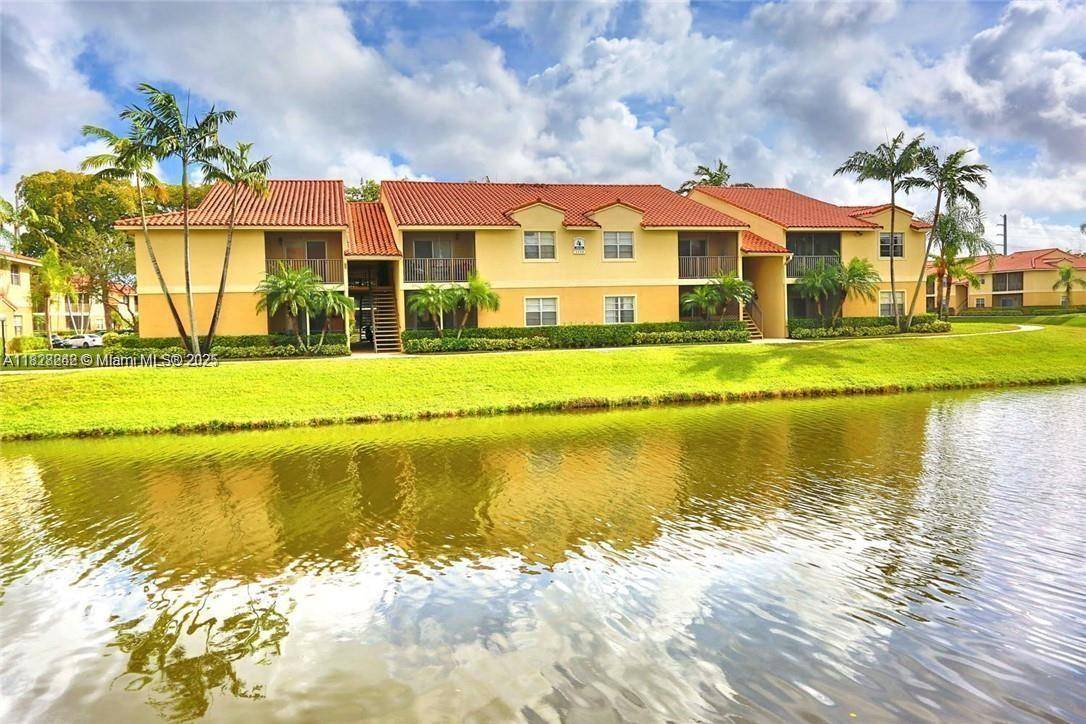 1227 SW 46th Ave #310, Pompano Beach, FL 33069