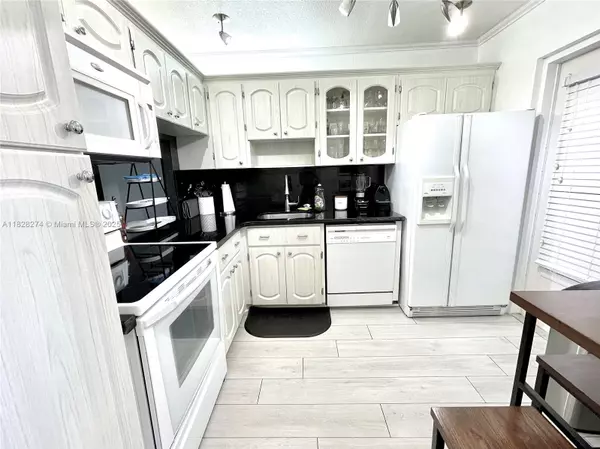 Hallandale Beach, FL 33009,3181 S Ocean Dr #603