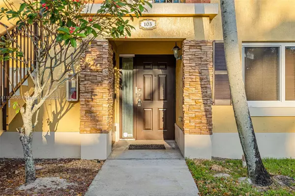 Homestead, FL 33033,945 NE 34th Ave #103