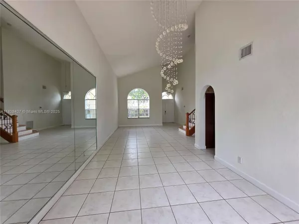 Doral, FL 33172,3174 NW 98th Ct
