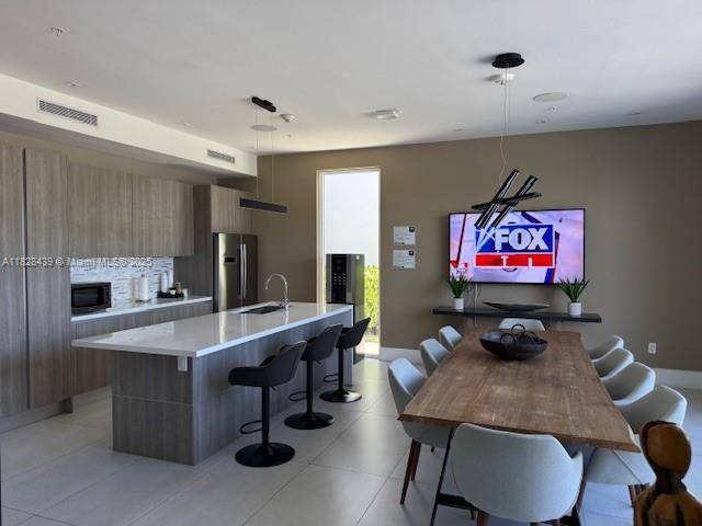 Doral, FL 33178,10242 NW 72nd St #10242
