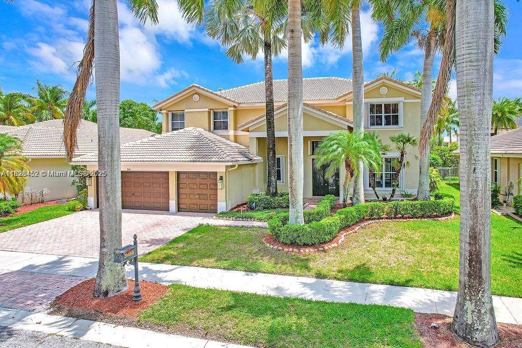 904 Stillwater Ct, Weston, FL 33327