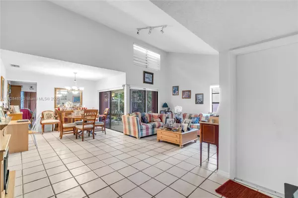 Miami, FL 33186,11765 SW 135th Ct