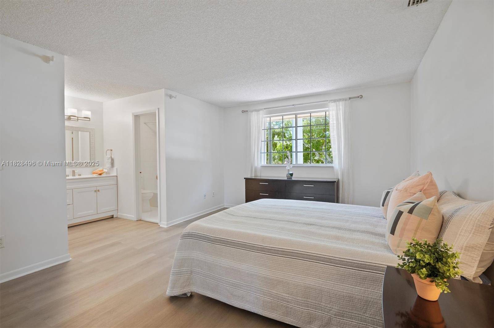 Cooper City, FL 33330,4967 SW 123rd Ter