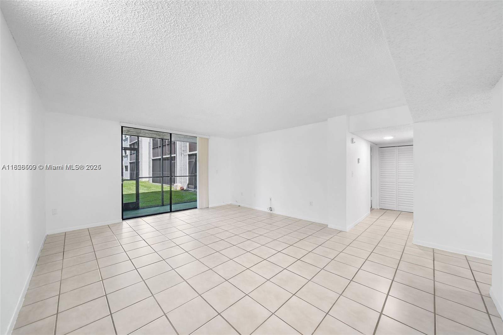 Miami, FL 33173,8035 SW 107th Ave #115