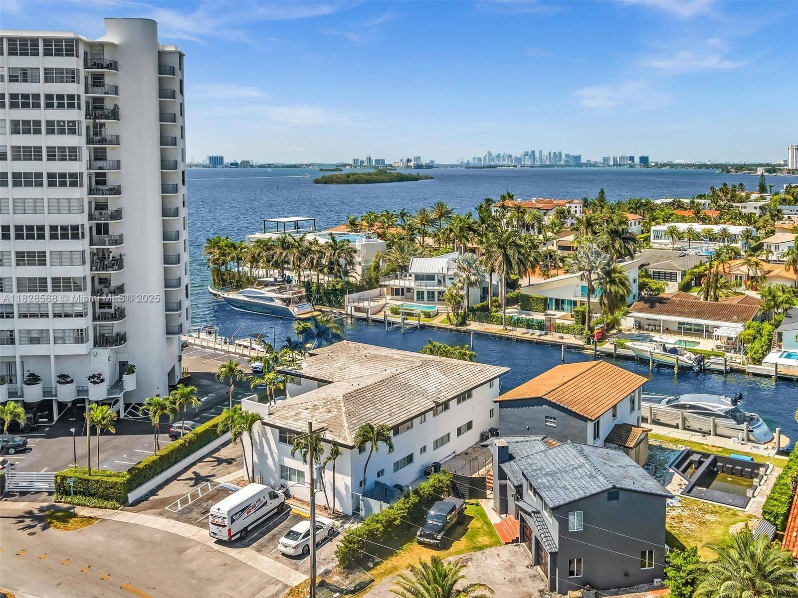 North Miami, FL 33181,11900 N Bayshore Dr #1-8