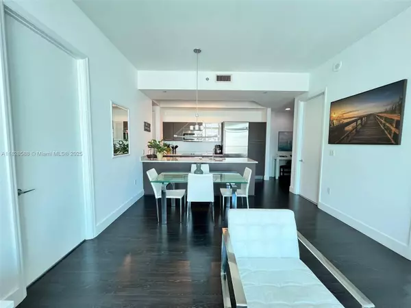Miami, FL 33131,55 SE 6th St #4103