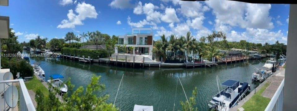 1330 NE 105th St #203, Miami Shores, FL 33138