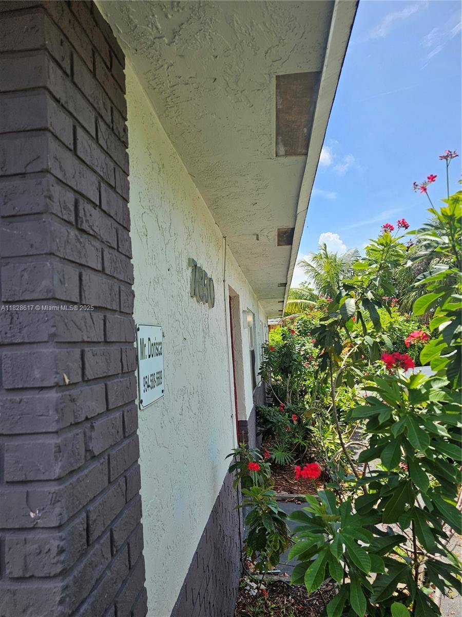North Lauderdale, FL 33068,7850 SW 10th Ct #1-3
