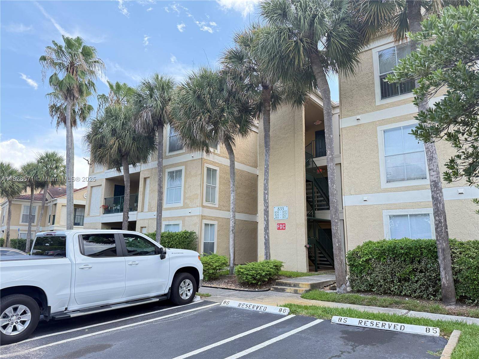 833 Riverside Dr #837, Coral Springs, FL 33071