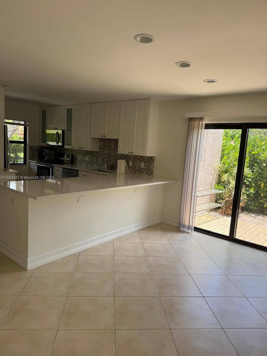 Boca Raton, FL 33428,9293 Vista Del Lago #A