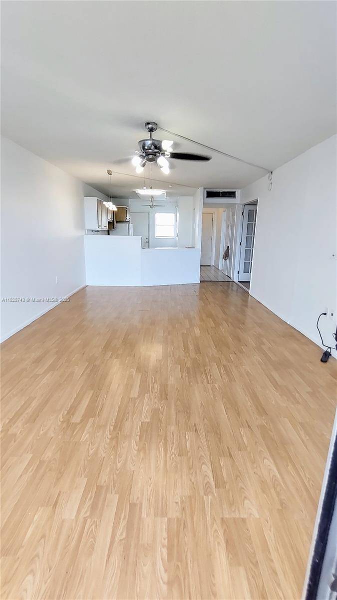 Miami, FL 33179,1780 NE 191st St #704-2