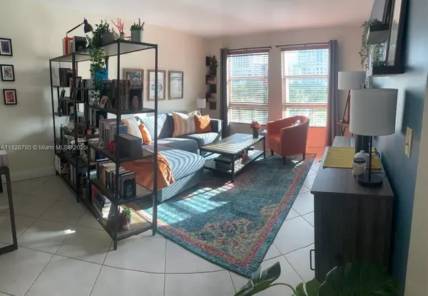 Miami, FL 33145,2351 Douglas Rd #505
