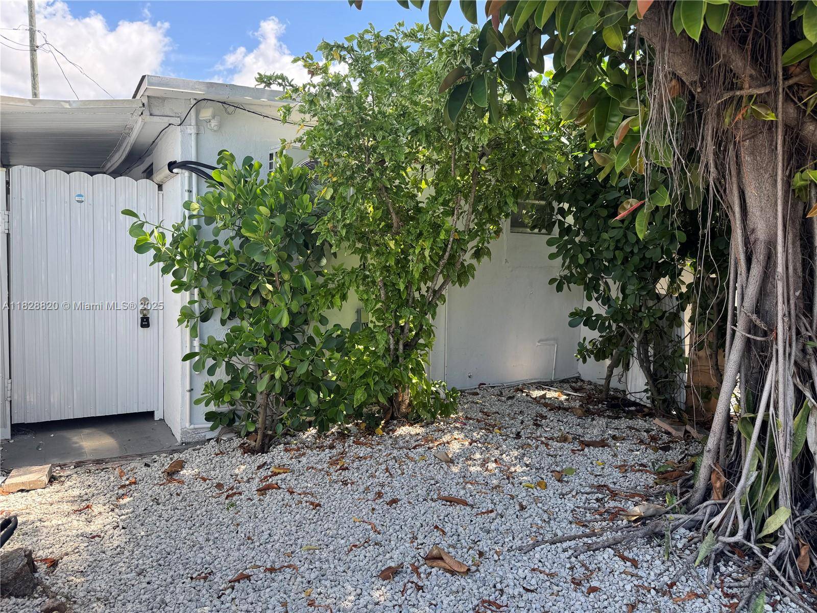 2796 SW 34th Ct #1, Miami, FL 33133