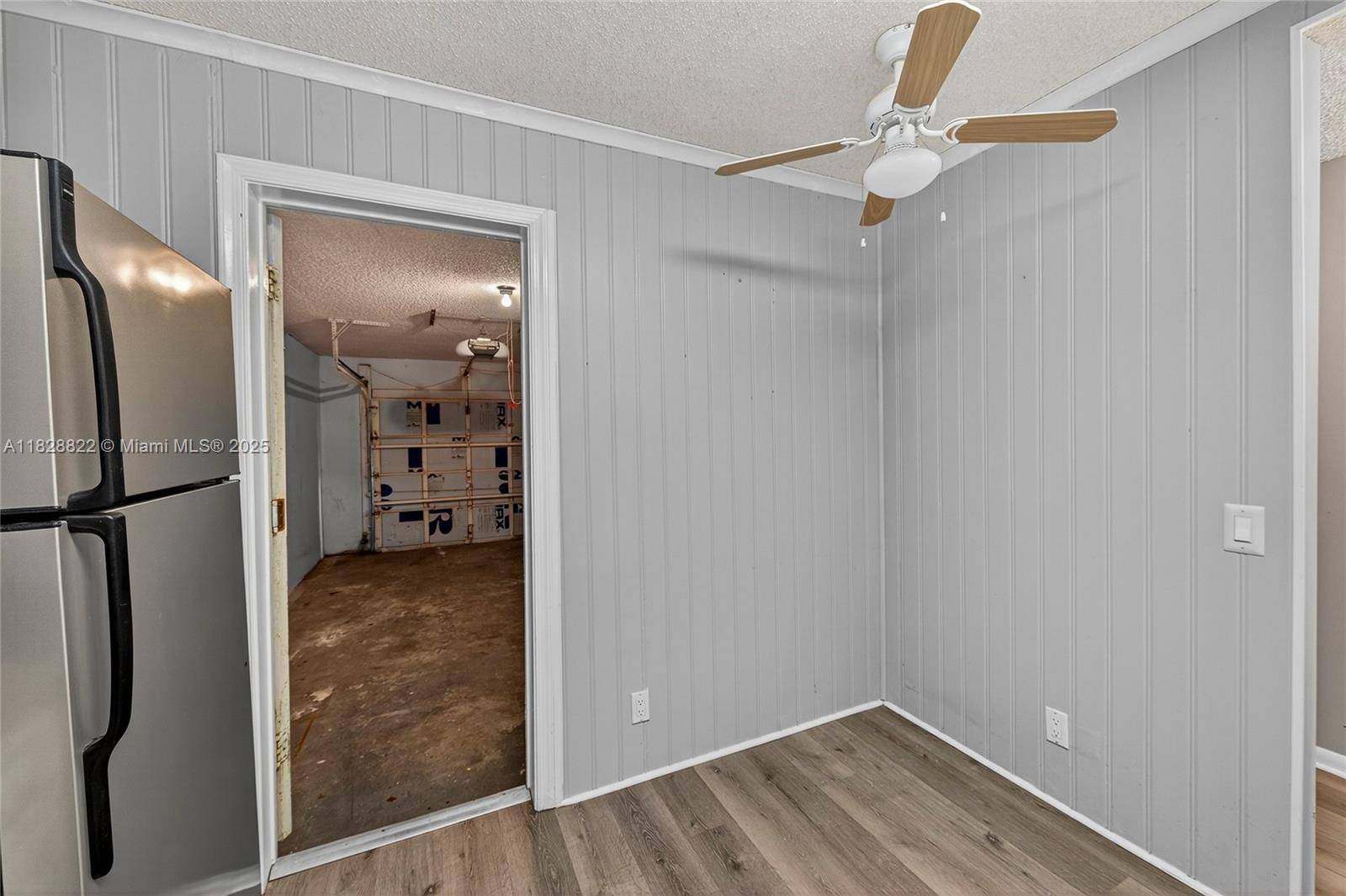 Plantation, FL 33324,9086 Vineyard Lake Dr