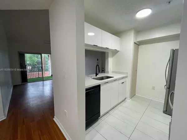 Miramar, FL 33025,12124 Saint Andrews Pl #305