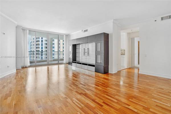 808 Brickell Key Dr #3005, Miami, FL 33131