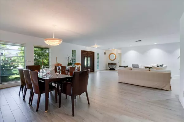 Palmetto Bay, FL 33158,8121 SW 139th Ter
