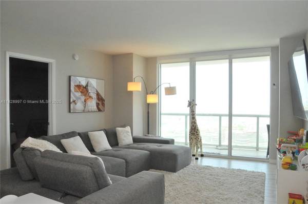 50 Biscayne Blvd #4706, Miami, FL 33132