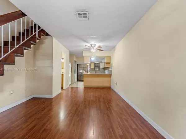 Hialeah, FL 33012,1310 W 46th St #8
