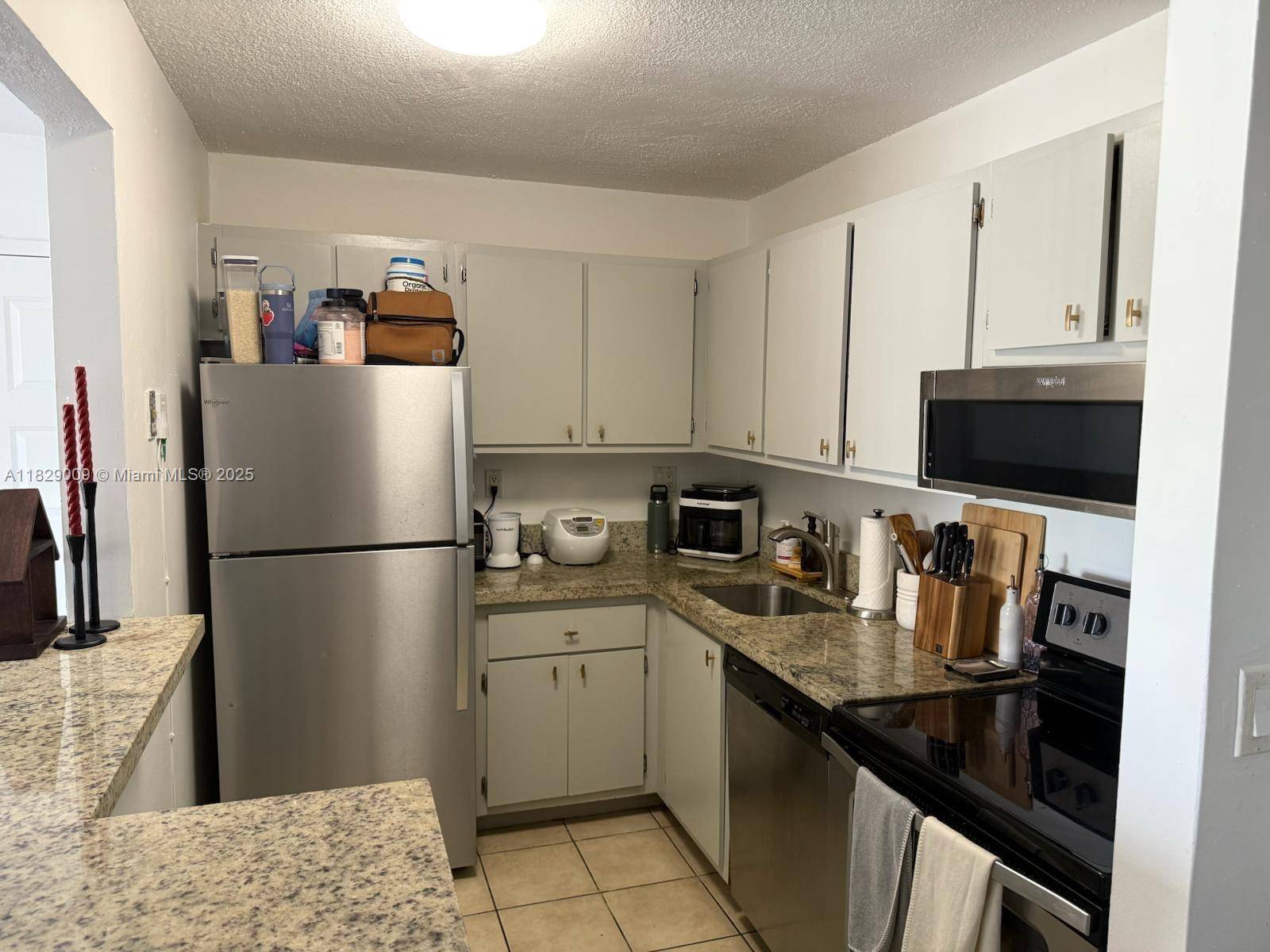Hialeah, FL 33015,7180 NW 179th St #202