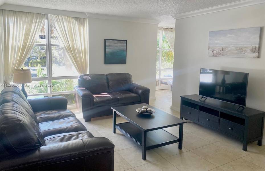 210 172nd St #226, Sunny Isles Beach, FL 33160