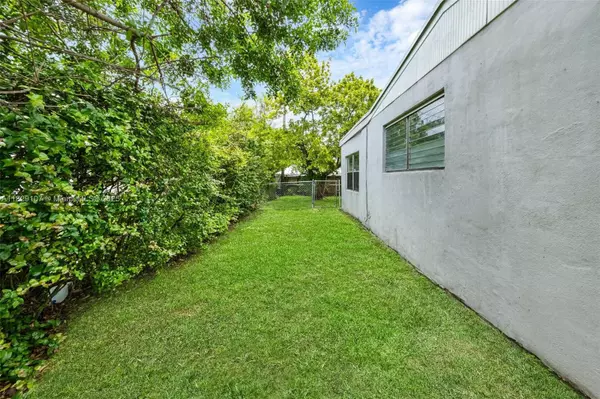 Miami Gardens, FL 33169,18005 NW 7th Ave