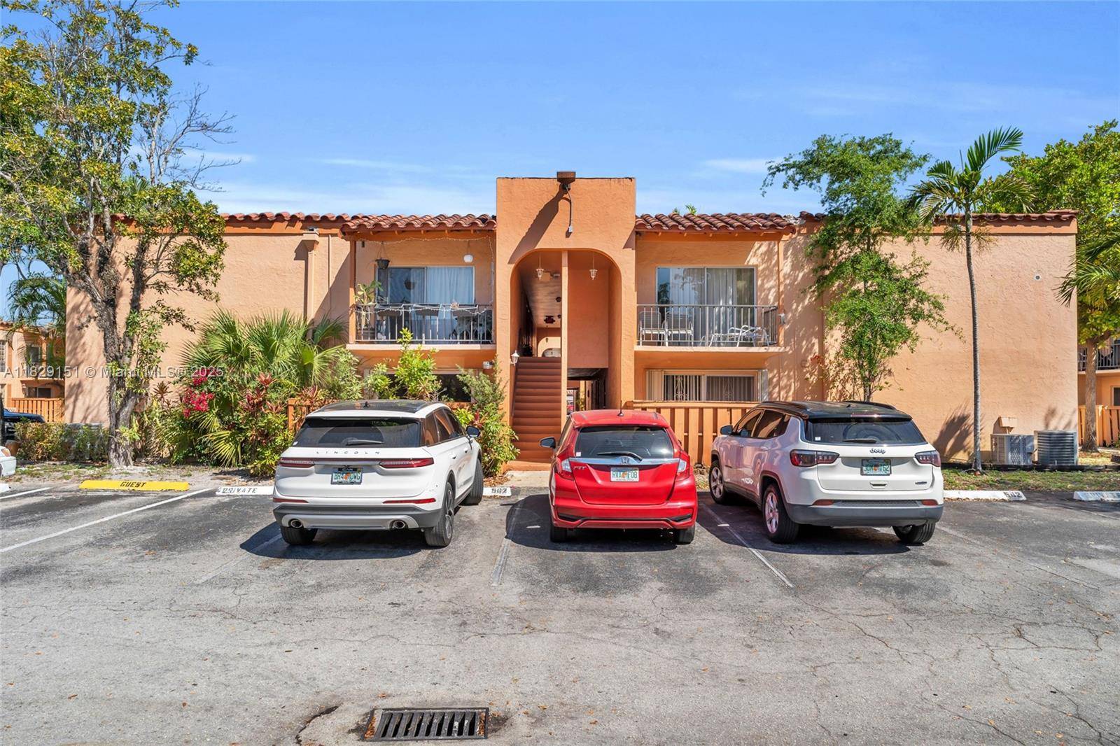 Miami Lakes, FL 33014,7115 Miami Lakes Dr #N28