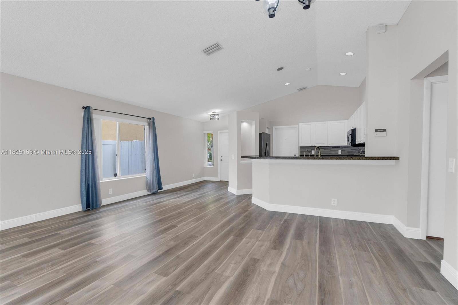 Weston, FL 33327,1592 Salerno Cir