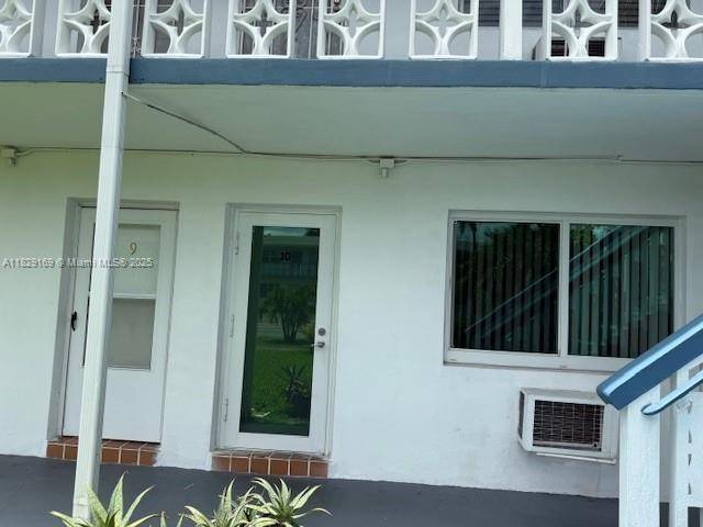 55 NW 204th St #10, Miami Gardens, FL 33169
