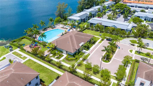 Miami, FL 33179,21018 NE 8th Ave #21018