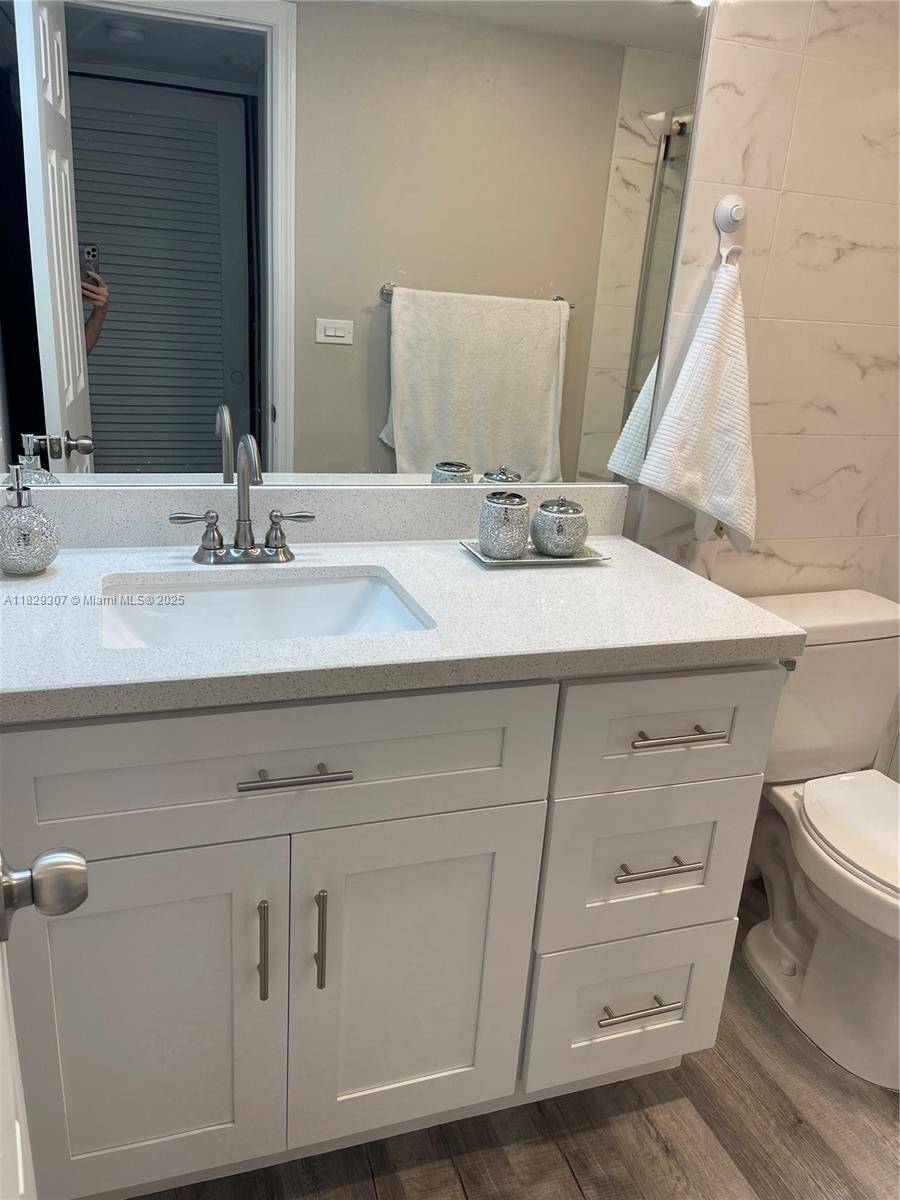 Miami, FL 33155,5425 SW 77th Ct #212D