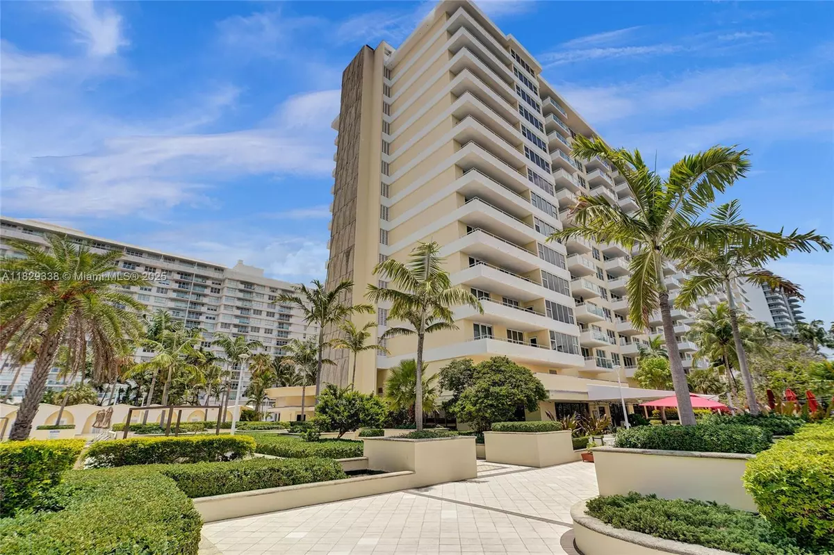 Miami Beach, FL 33140,5600 Collins Ave #10L