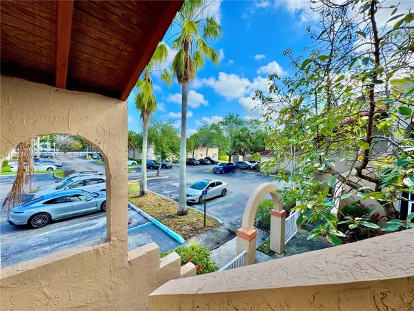 Pembroke Pines, FL 33025,8734 SW 3rd St #204