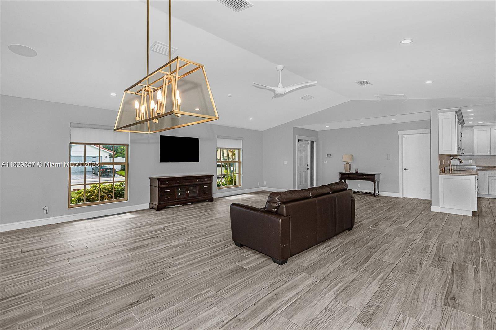 Boca Raton, FL 33487,7175 NW 5th