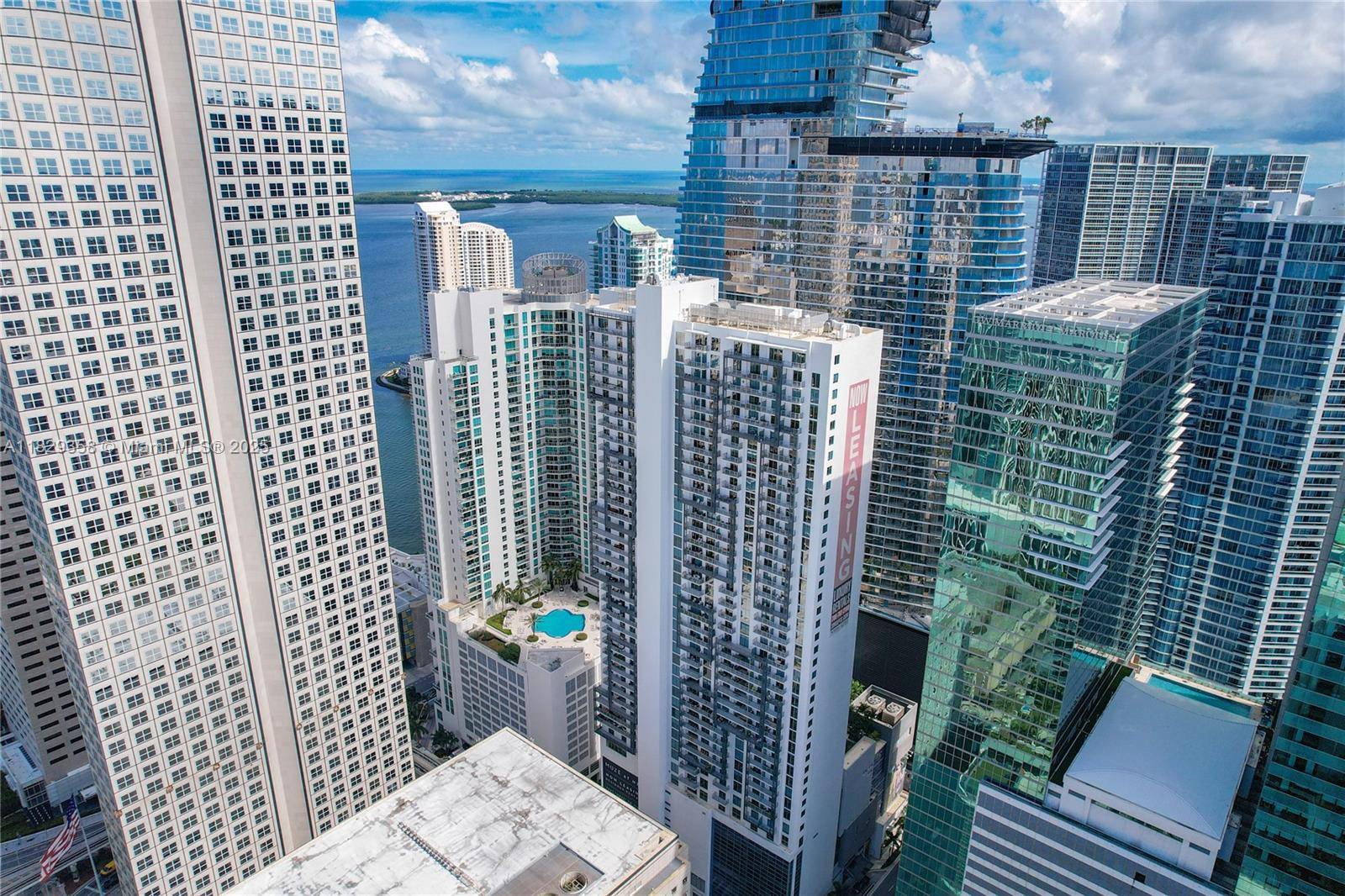 340 SE 3rd St #1411, Miami, FL 33131