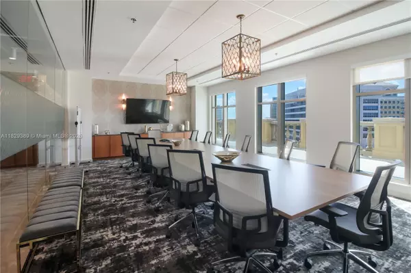 Coral Gables, FL 33134,121 Alhambra Cir #1000
